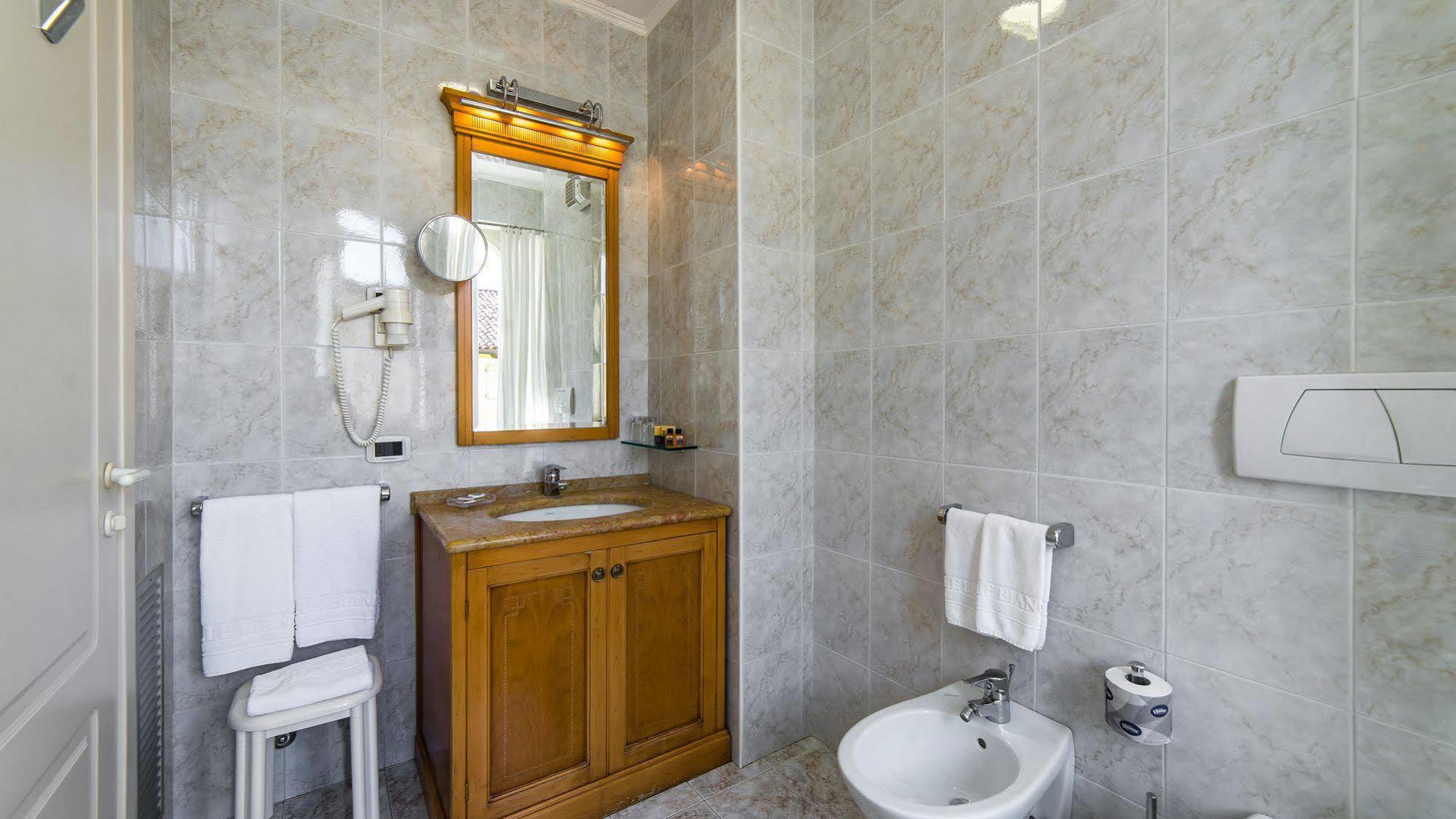 Hotel Ville Bianchi Γκράντο Εξωτερικό φωτογραφία