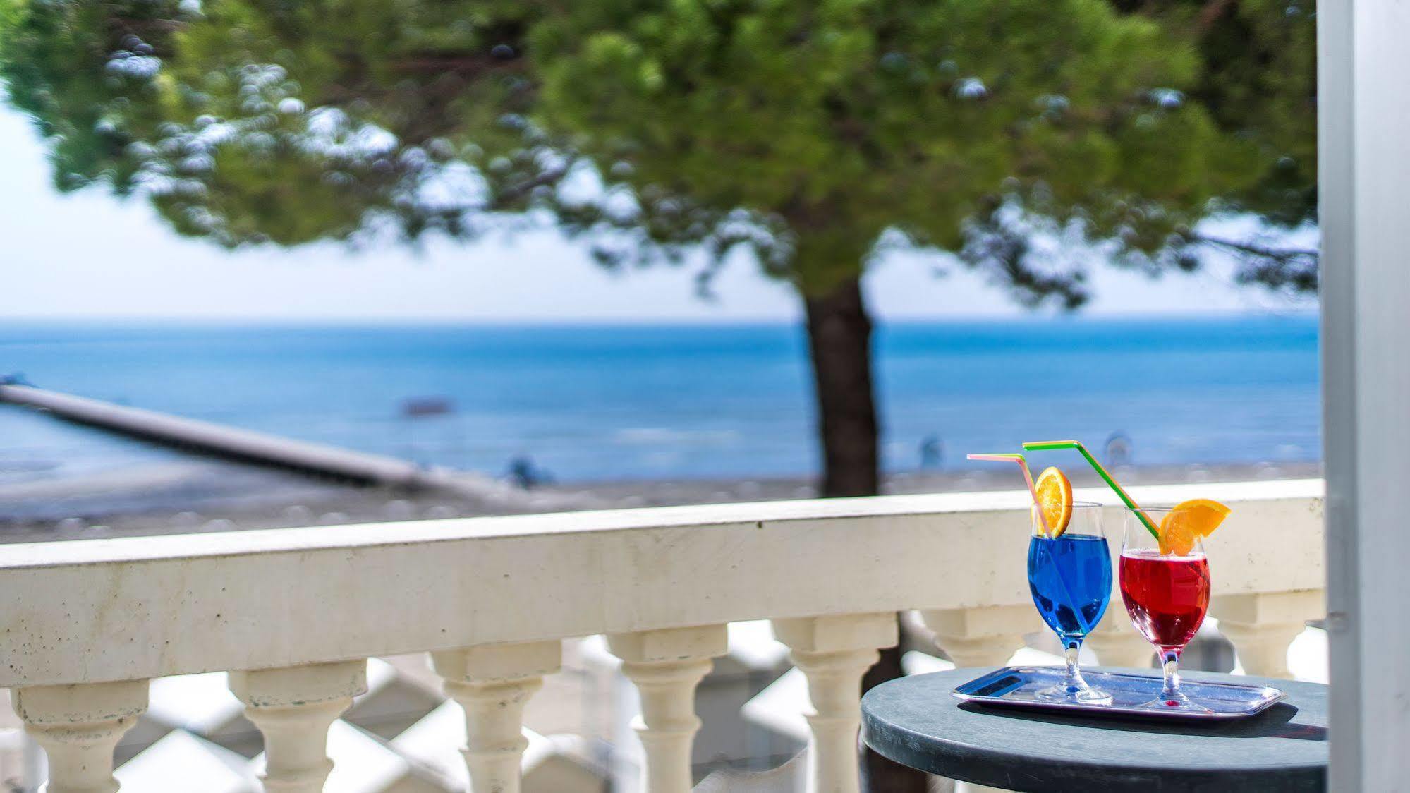 Hotel Ville Bianchi Γκράντο Εξωτερικό φωτογραφία